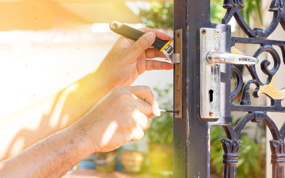 serrurier ouverture de porte service Antony